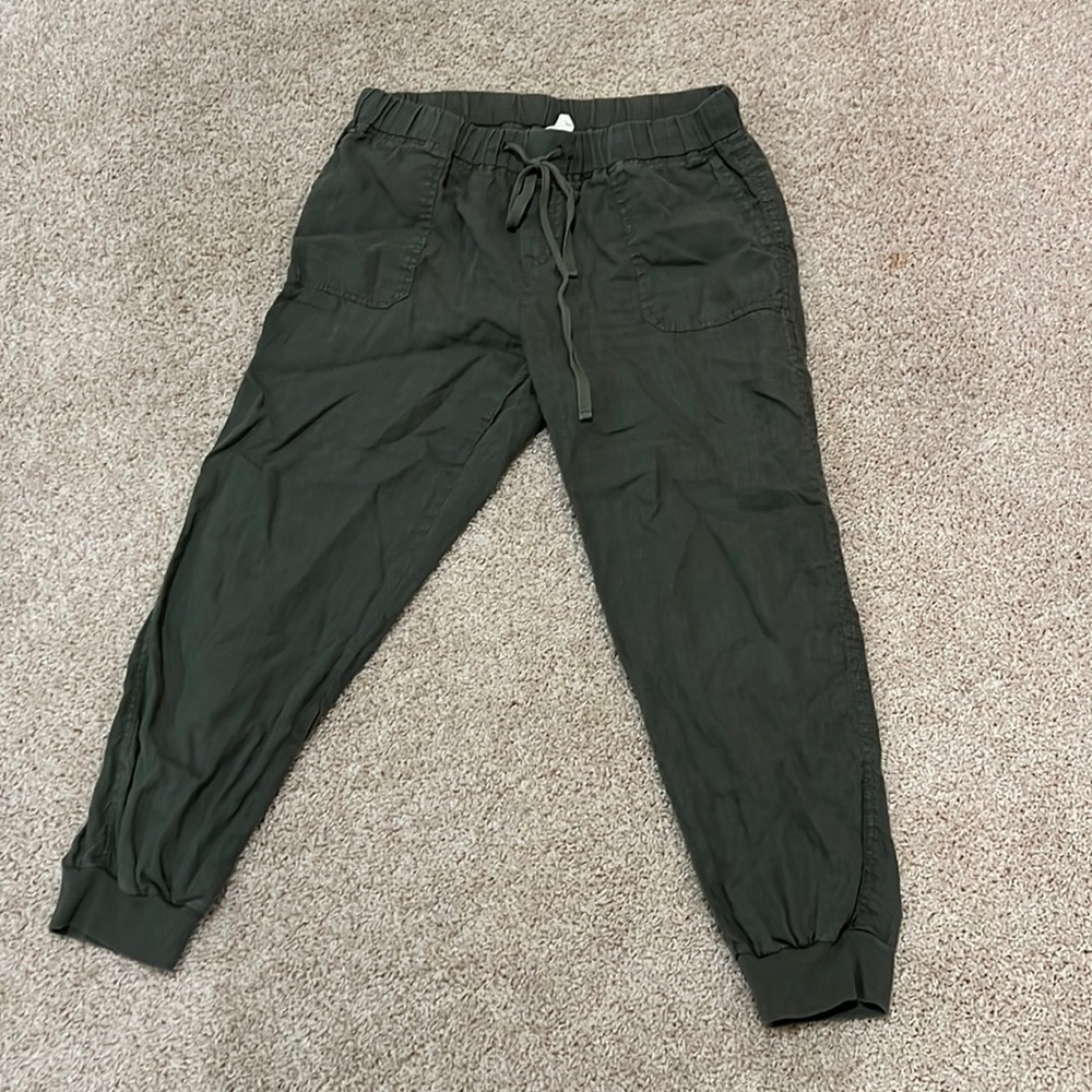Army green, linen, ankle- length joggers